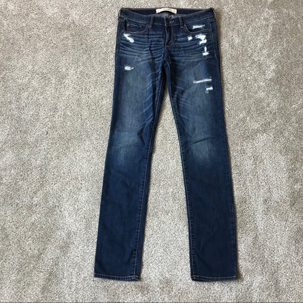 ABERCROMBIE & FITCH A & F Skinny DISTRESSED JEANS